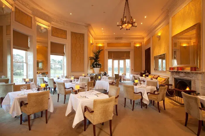 6 Jenis Restoran Populer, dari Fine Dining hingga Rotisserie
