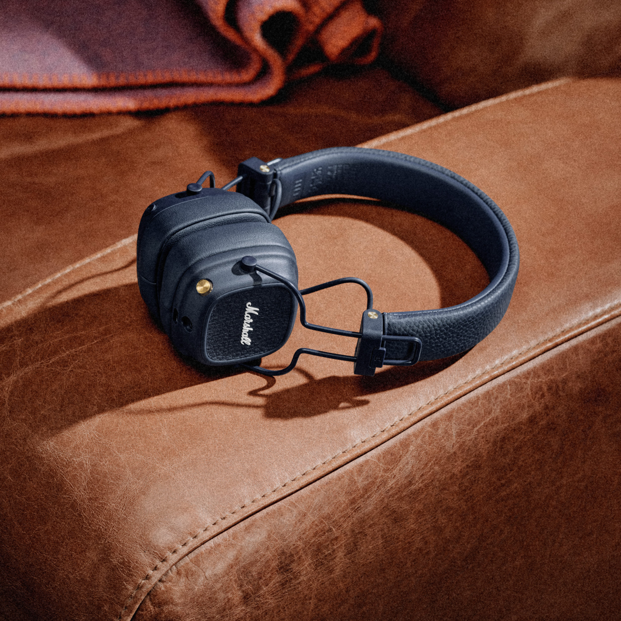Marshall Major V Midnight Blue Resmi Mendarat di Indonesia