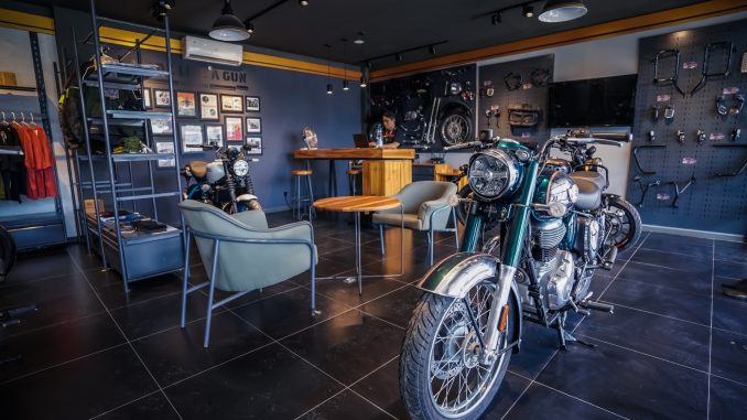 Suasana Royal Enfield Store BSD City