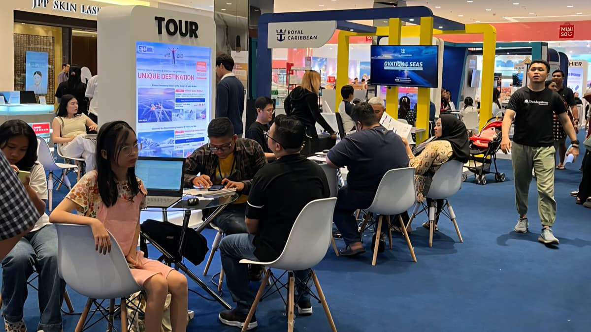 5 Alasan Wajib Datang ke Mandiri Dwidayatour Travel Deals – Japan Festival 2025