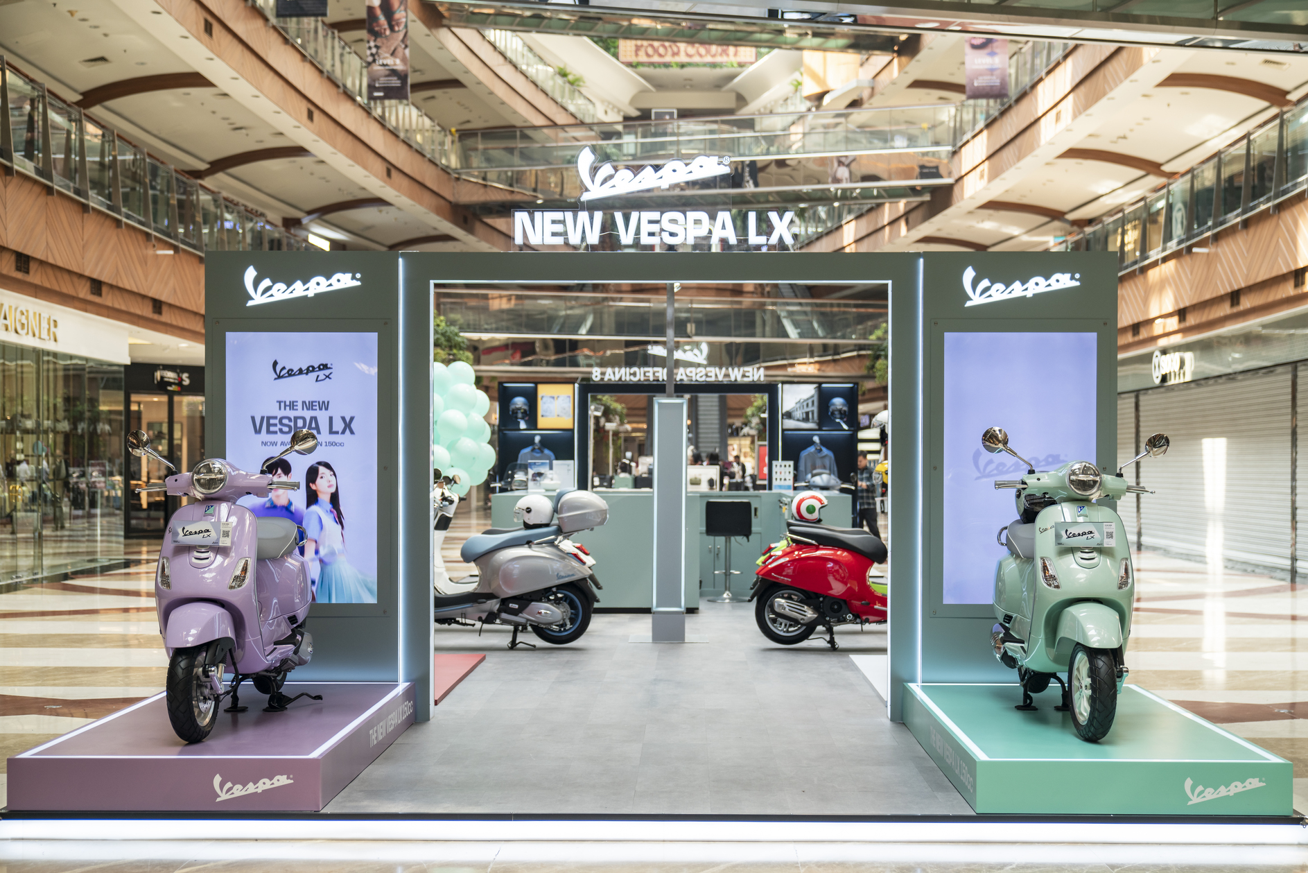 Vespa Hadir di PIM 2: Perpaduan Gaya, Warisan, dan Karakter Muda yang Nggak Pernah Padam
