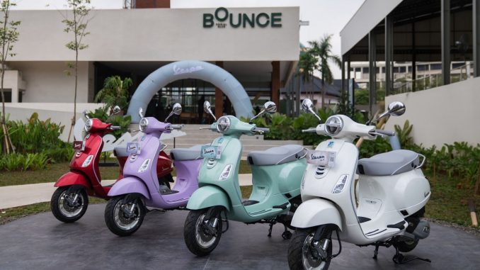 1. Keseruan Vespa & Padel vespa indonesia