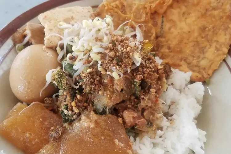 Nasi Tumpang Lethok