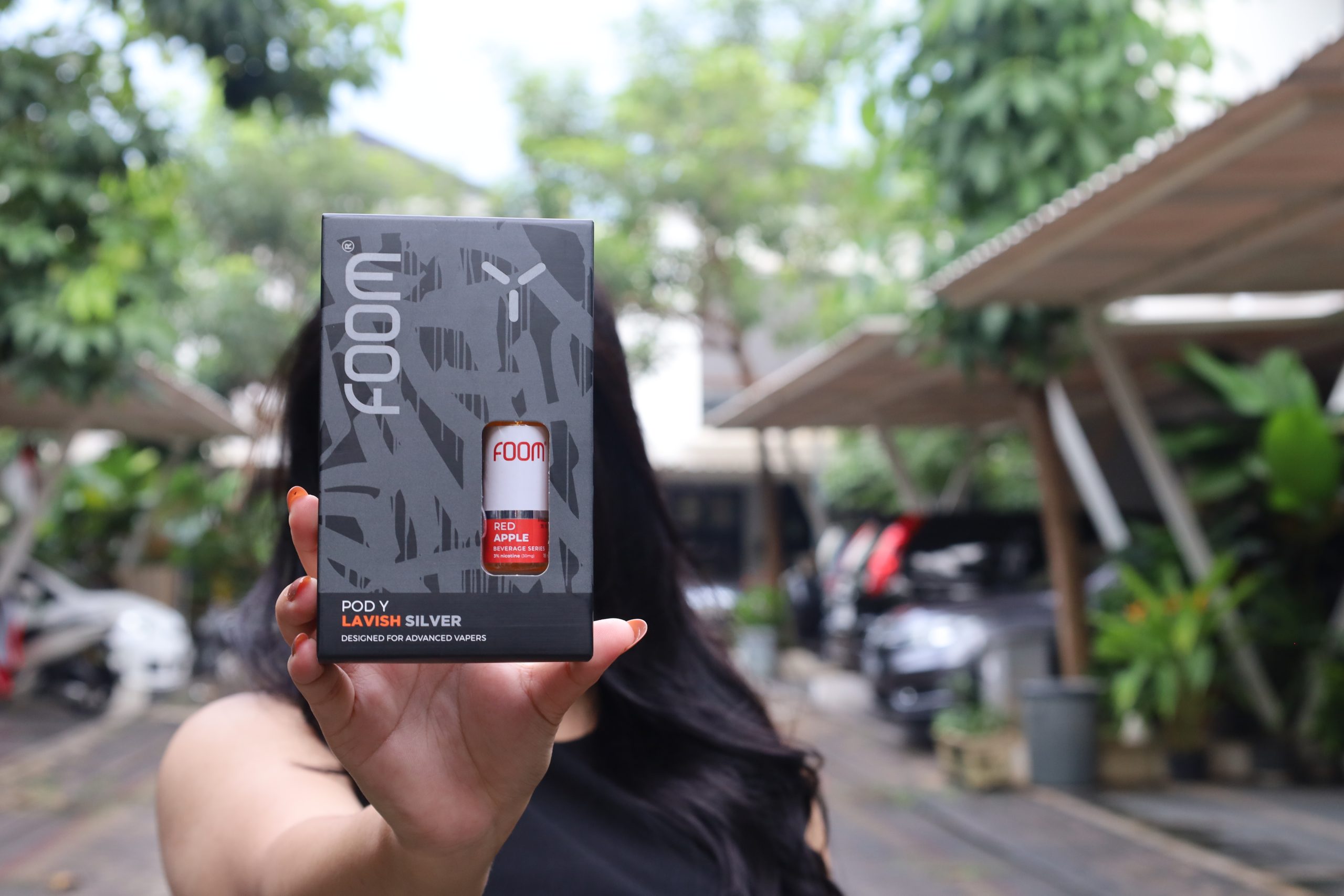 Kolaborasi FOOM x Never Too Lavish, Luncurkan Pod Y Lavish Silver