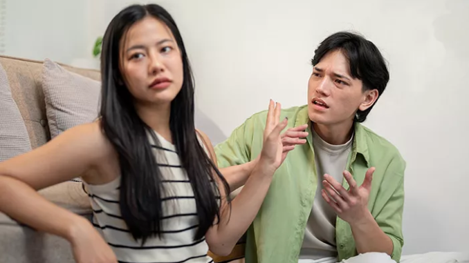 red flag dalam hubungan