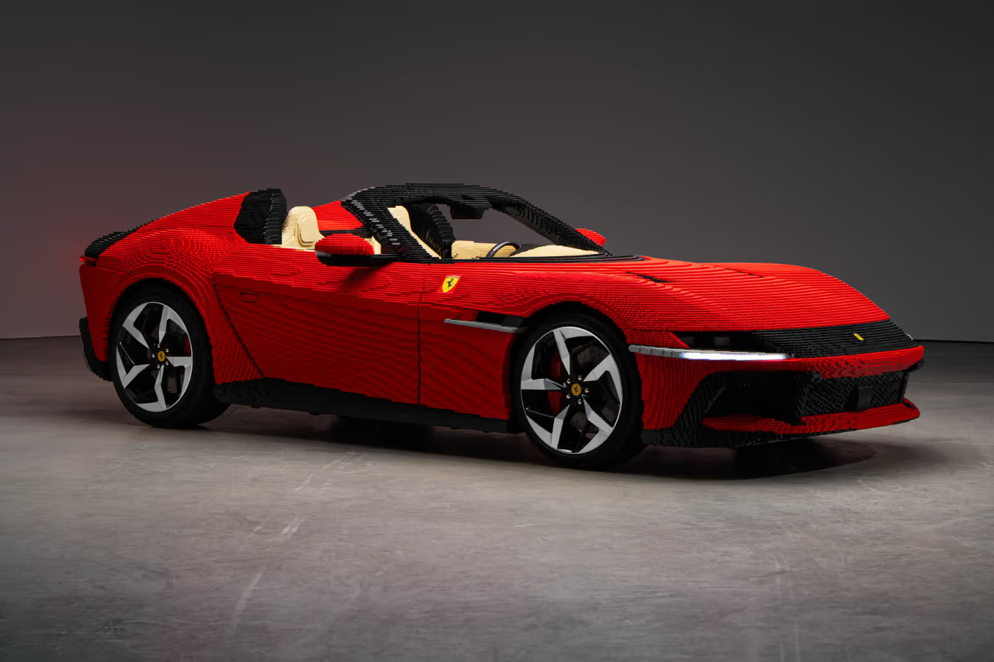 Kemegahan LEGO Ferrari 12Cilindri Skala 1:1 di LEGOLAND New York