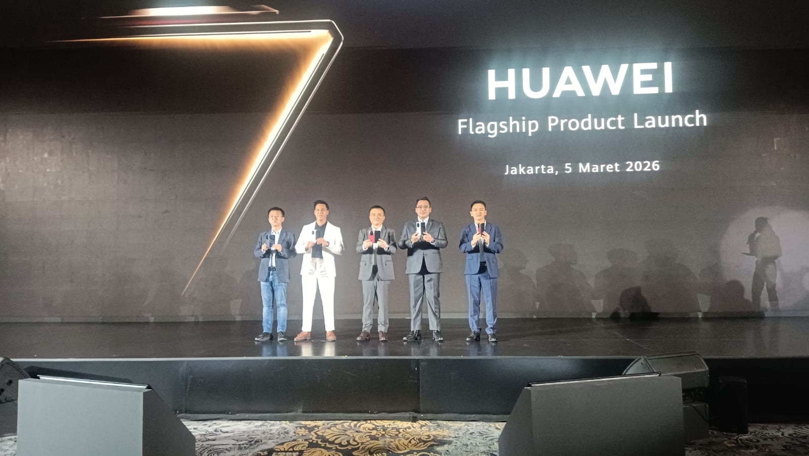 HUAWEI Mate X7