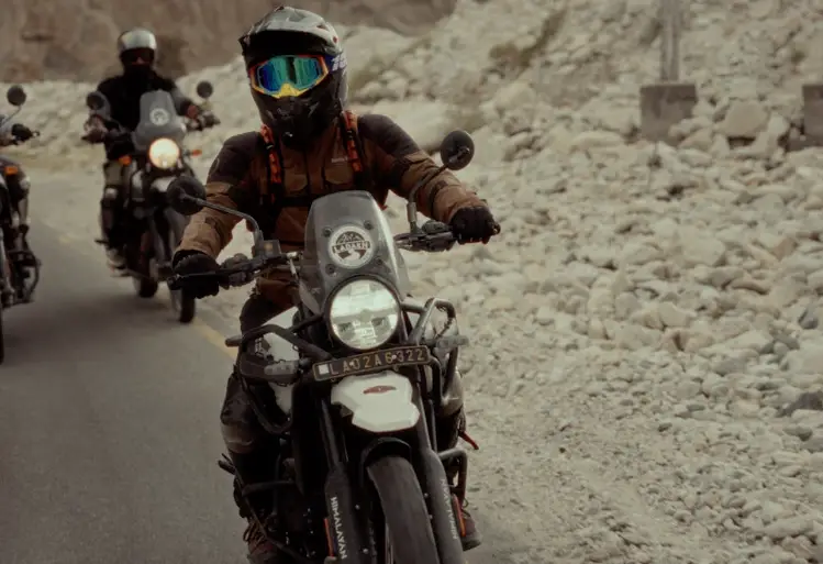 3 Posisi Berkendara Motor Agar Mudik Tetap Bugar dan Aman