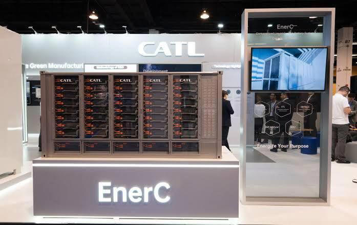 Baterai Solid-State dari China Diklaim Bisa Isi Daya Mobil Listrik dalam 3 Menit