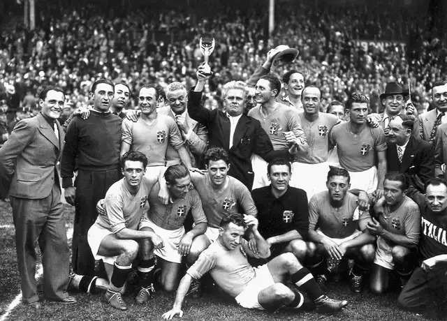 Piala Dunia 1938: Ketika Indonesia Tampil di Panggung Dunia