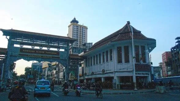 Jelajah Kawasan Pecinan Glodok: Dari Jejak Sejarah Hingga Kuliner Legendaris Jakarta
