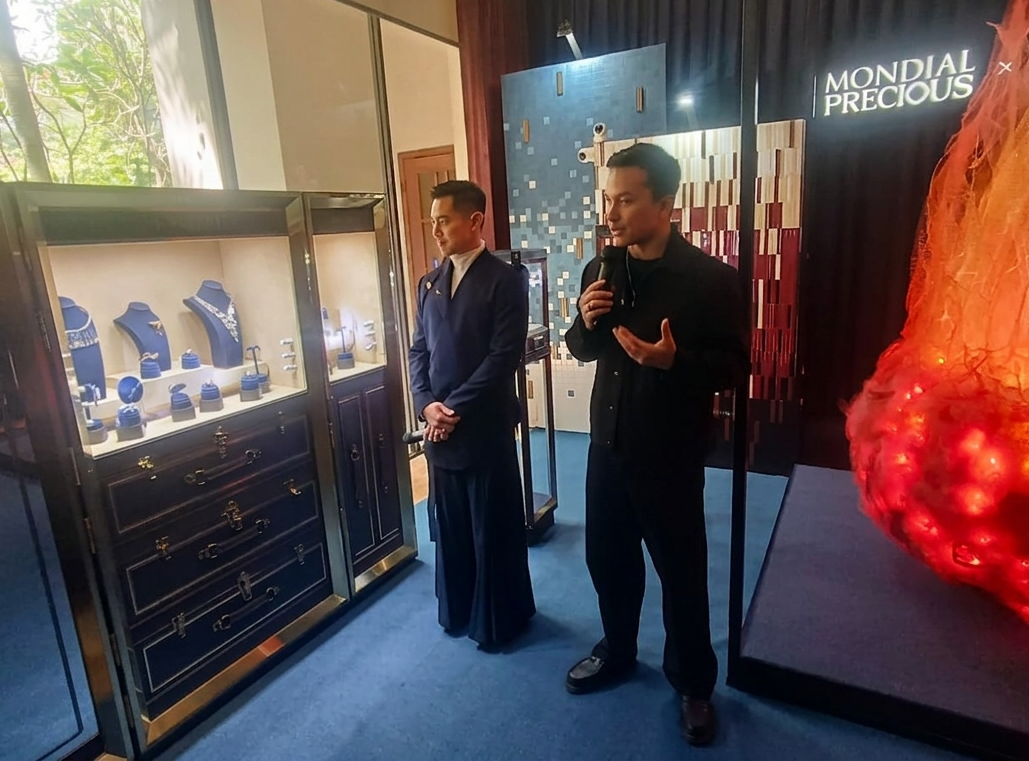 Mondial Precious Fire