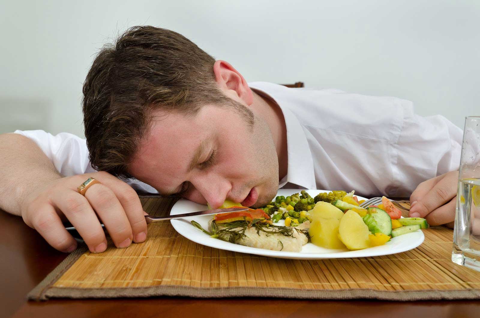Tubuh Sering Lemas Setelah Makan Bisa Jadi Food Coma, Apa Itu dan Bagaimana Mengatasinya?